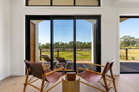 Awakening Broadbeach - Wifi, Linen - Sunshine Coast Guide 4