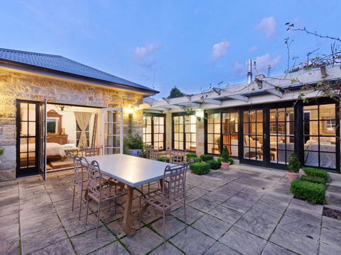 Aylmerton House And Cottage For 14 Southern Highlands - Sunshine Coast Guide 2