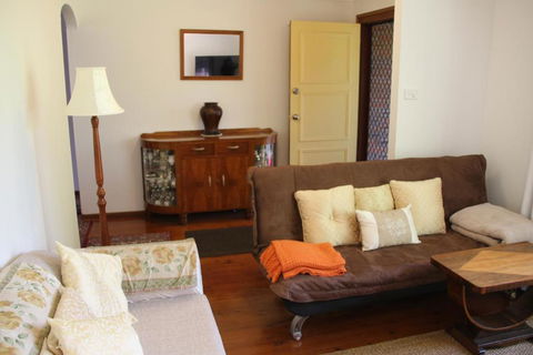 Azalea Cottage, Leura NSW Australia - Sunshine Coast Guide 2
