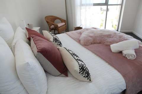 Chevron Renaissance Ocean View - Sunshine Coast Guide 20