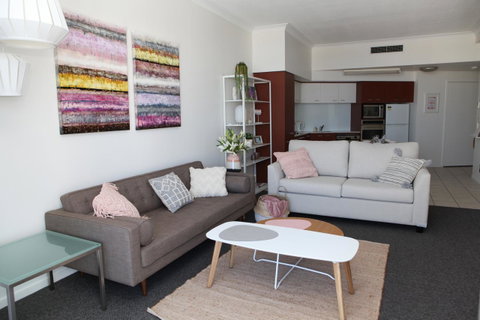 Chevron Renaissance Ocean View - Sunshine Coast Guide 14
