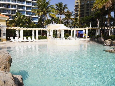 Chevron Renaissance Ocean View - Sunshine Coast Guide 25