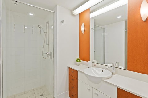 Chevron Renaissance Ocean View - Sunshine Coast Guide 22