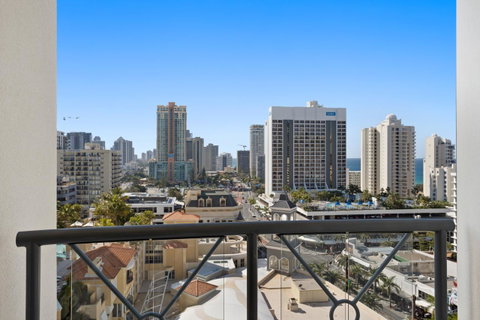 Chevron Renaissance Ocean View - Sunshine Coast Guide 8