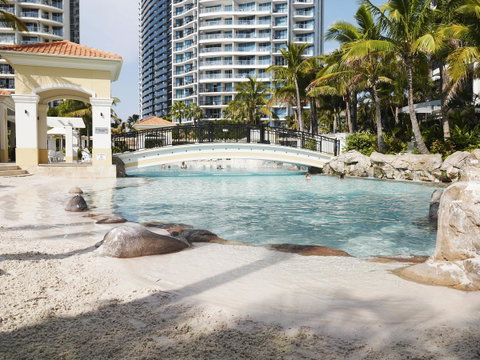 Chevron Renaissance Ocean View - Sunshine Coast Guide 29