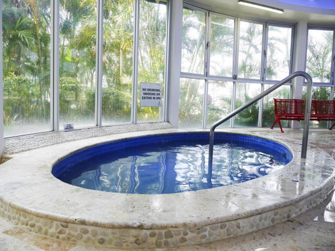 Chevron Renaissance Ocean View - Sunshine Coast Guide 32