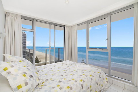 Hibiscus On The Beach - Sunshine Coast Guide 11