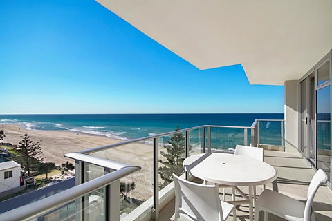 Hibiscus On The Beach - Sunshine Coast Guide 26