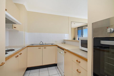 Hibiscus On The Beach - Sunshine Coast Guide 12
