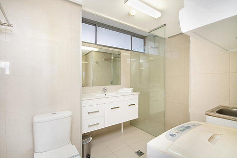 Hibiscus On The Beach - Sunshine Coast Guide 3