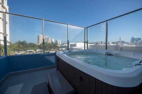 Centrepoint Apartments Caloundra - Sunshine Coast Guide 3
