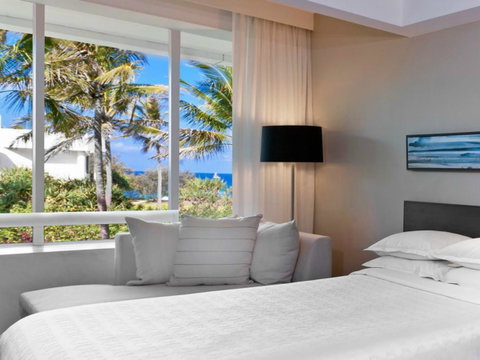 Sheraton Grand Mirage Resort Gold Coast - Sunshine Coast Guide 9