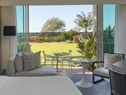 Sheraton Grand Mirage Resort Gold Coast - Sunshine Coast Guide 18