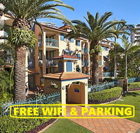 Aruba Surf Resort - Sunshine Coast Guide
