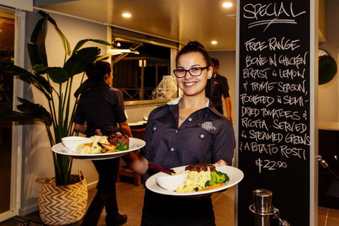 Shamrock Gardens Motel - Sunshine Coast Guide 8
