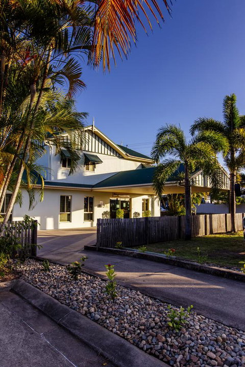 Shamrock Gardens Motel - Sunshine Coast Guide 0
