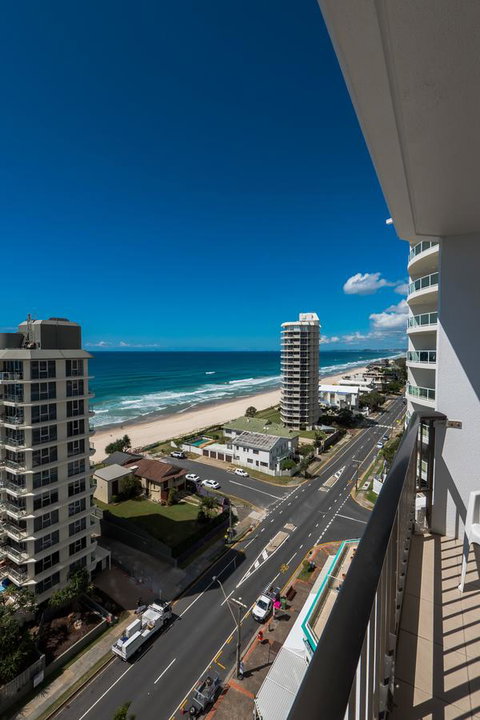 Carrington Court - Sunshine Coast Guide 6