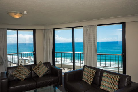 Carrington Court - Sunshine Coast Guide 14