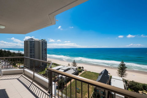 Carrington Court - Sunshine Coast Guide 1
