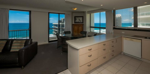 Carrington Court - Sunshine Coast Guide 24