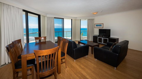 Carrington Court - Sunshine Coast Guide 13