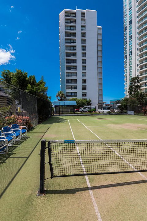 Carrington Court - Sunshine Coast Guide 31