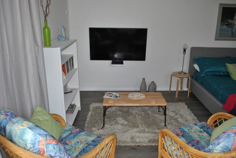 Driftwood Lodge - Sunshine Coast Guide 5