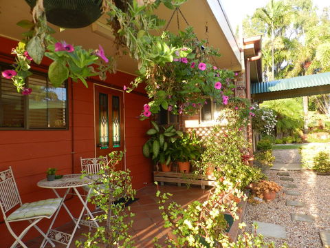 Hay Point Country BnB - Sunshine Coast Guide 16