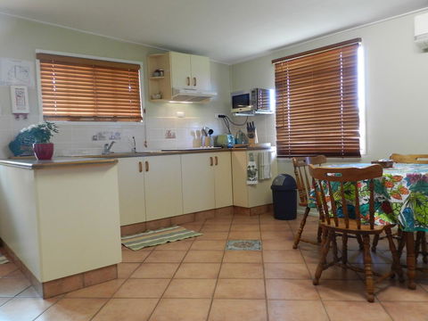 Hay Point Country BnB - Sunshine Coast Guide 12