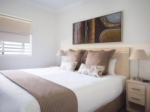 Oaks Brisbane Mews Suites - Sunshine Coast Guide 7