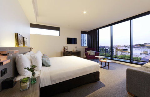 Alpha Mosaic Hotel Fortitude Valley Brisbane - Sunshine Coast Guide 0