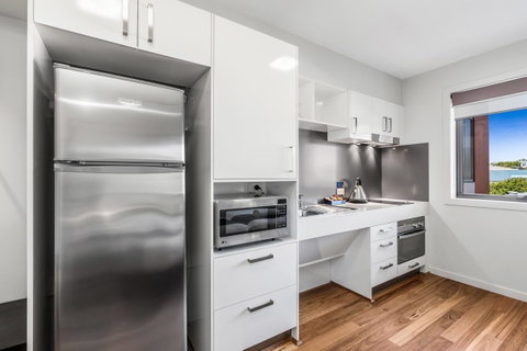 Essence Apartments Chermside - Sunshine Coast Guide 7