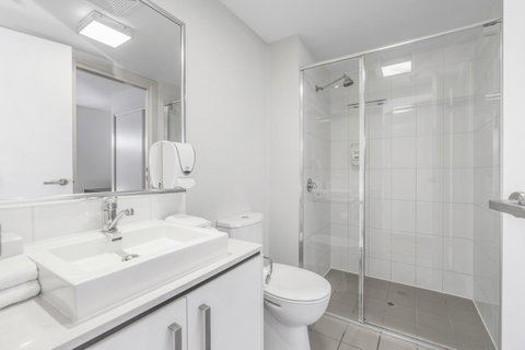 Essence Apartments Chermside - Sunshine Coast Guide 13