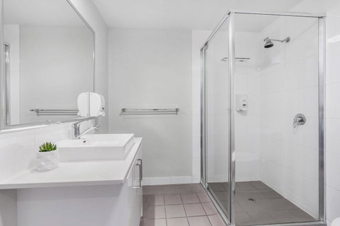 Essence Apartments Chermside - Sunshine Coast Guide 32