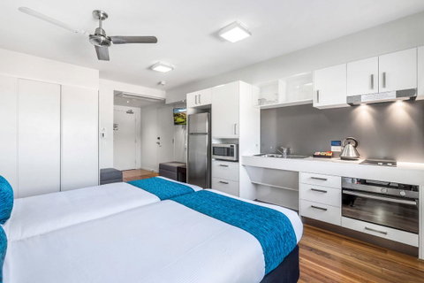 Essence Apartments Chermside - Sunshine Coast Guide 5