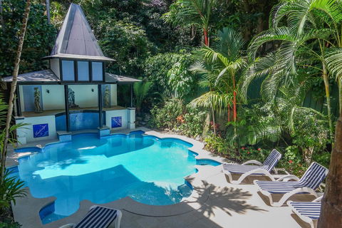 Martinique On Macrossan - Sunshine Coast Guide 13