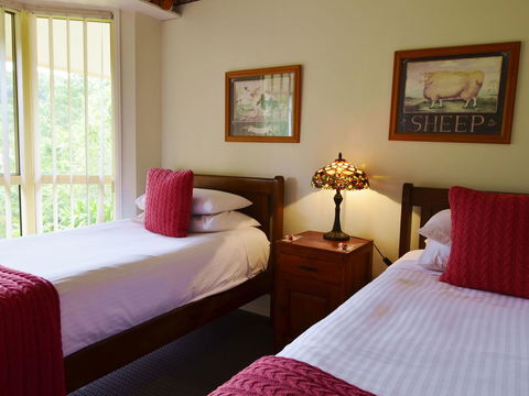 Apple Tree Cottage Montville - Sunshine Coast Guide 8