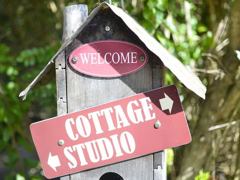 Apple Tree Cottage Montville - Sunshine Coast Guide 14