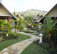 Pure Magnetic 9 The Esplanade Nelly Bay - Sunshine Coast Guide