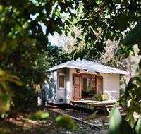 The Little Bush Hut - Sunshine Coast Guide