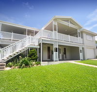Island Adventure Holiday House - Sunshine Coast Guide