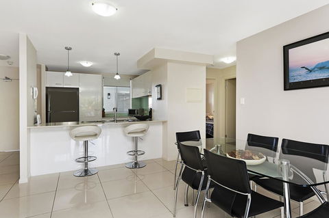 Keith's Sister - Sunshine Coast Guide 5
