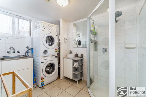 Air Conditioned Unit Stones Throw To The Waterfront. - Sunshine Coast Guide 17