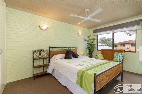 Air Conditioned Unit Stones Throw To The Waterfront. - Sunshine Coast Guide 16