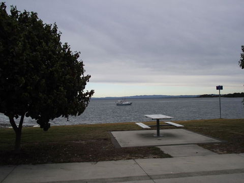 Air Conditioned Unit Stones Throw To The Waterfront. - Sunshine Coast Guide 9