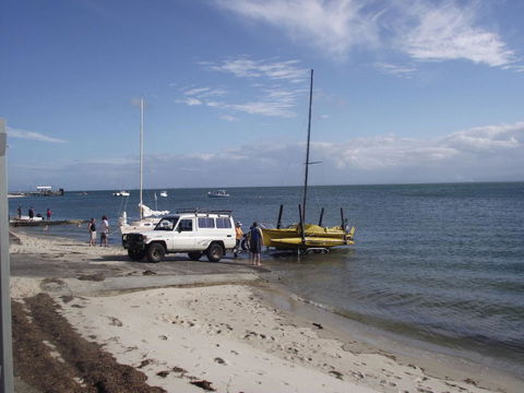 Air Conditioned Unit Stones Throw To The Waterfront. - Sunshine Coast Guide 7