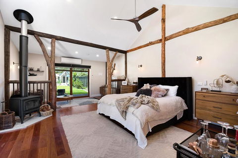 'The Coach House' At Lochiel - Sunshine Coast Guide 1
