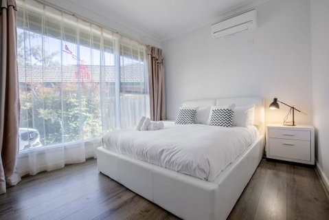 , , , Alice Wonderland, , ,  In 4 Beds House - Sunshine Coast Guide 3