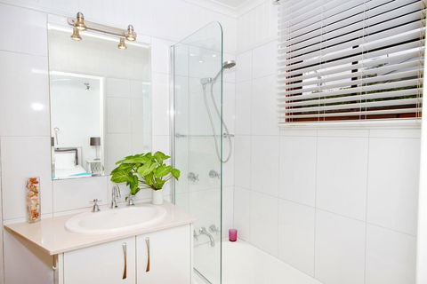1/121 Park Crescent, Coolum Beach - Sunshine Coast Guide 1