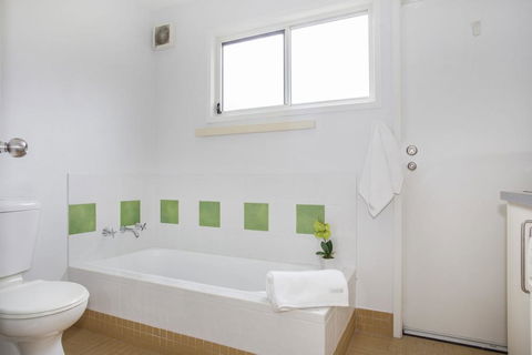 1/31 Ocean Street - A Relaxing Coastal Retreat - Sunshine Coast Guide 1